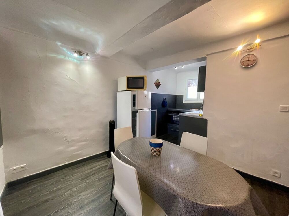 A VENDRE À APT  Charmante maison de ville rénovée avec goût  Une très belle opportunité !