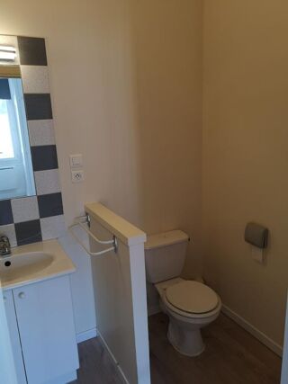  Appartement à louer 2 pièces 33 m²