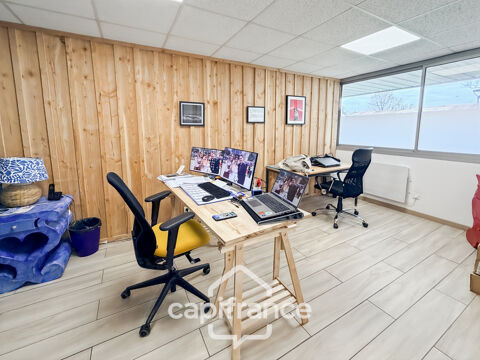   LOCAUX COMMERCIAUX / BUREAUX 250m² 