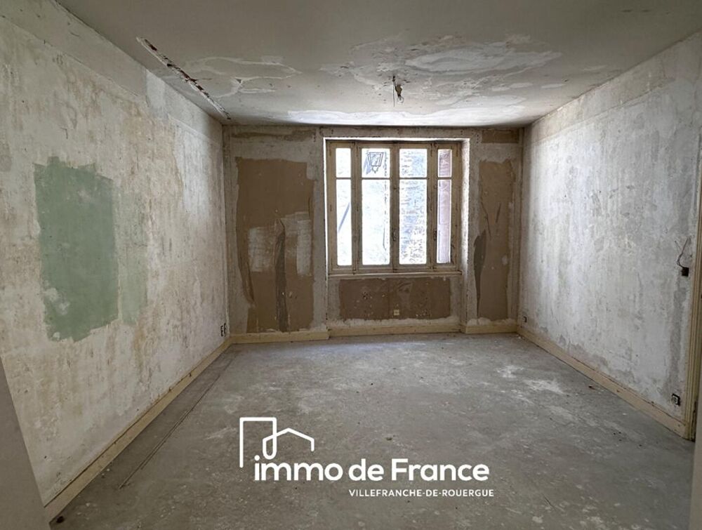 Villefranche De Rouergue, maison à terminer d'aménager, T3 de 60 m² sur 2 garages