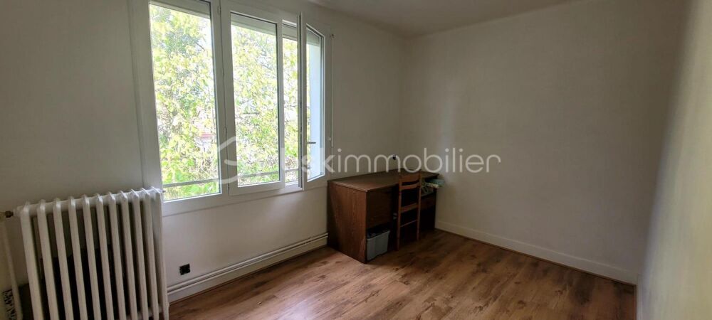 Vente Maison Maison familiale avec beau potentiel – Terrain de 734 m² La chapelle saint mesmin