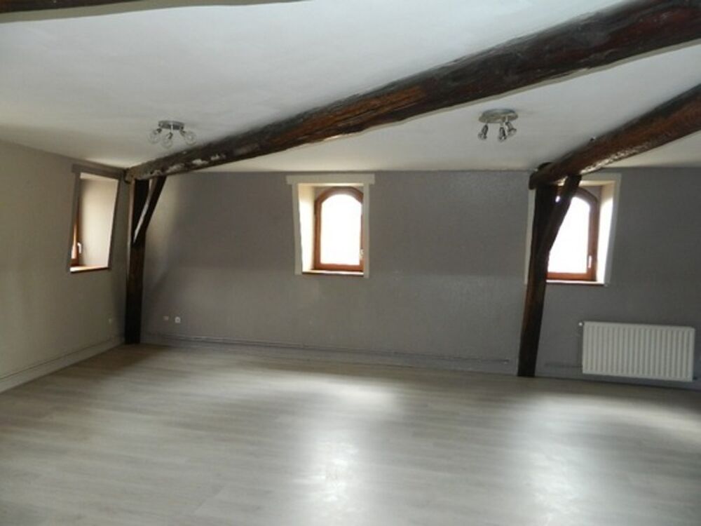 APPARTEMENT F5 146.52 M² DE SURFACE HABITABLE. IMMEUBLE DE CARACTERE