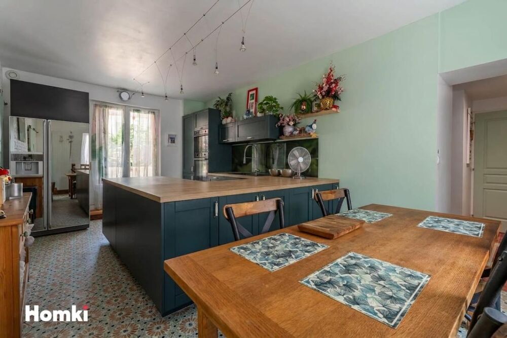 Vente Maison Maison de ville T6 de 164 m²avec dépendance à Redessan 30129 Redessan