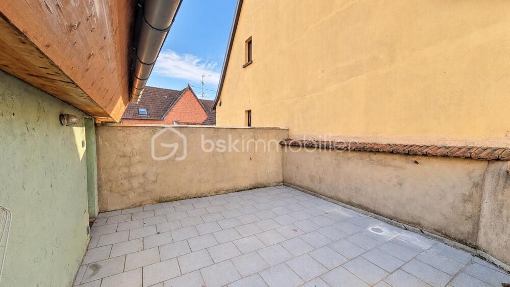 Vente Maison Maison 4 chambres, 7 pièces sur 2 niveaux avec terrasse et garage Rosheim