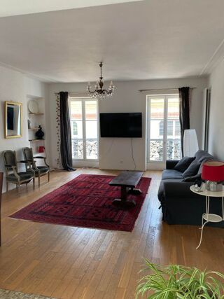  Appartement à louer 3 pièces 77 m²