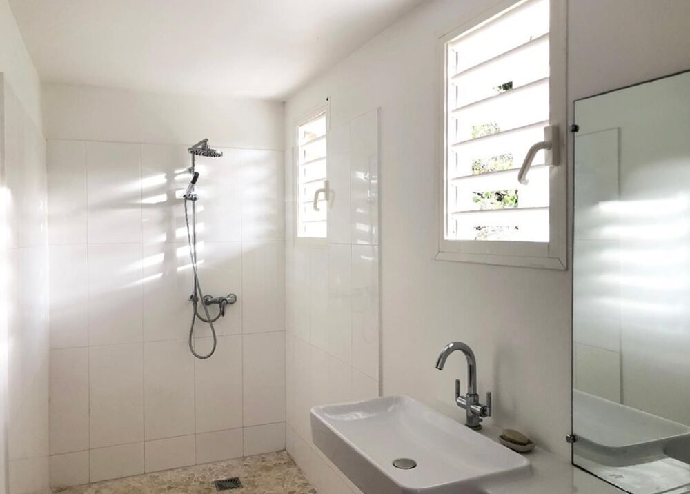 � vendre  Maison Sainte-Anne (97180)