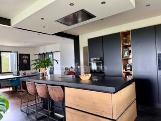  Maison � vendre 7 pi�ces 207 m�