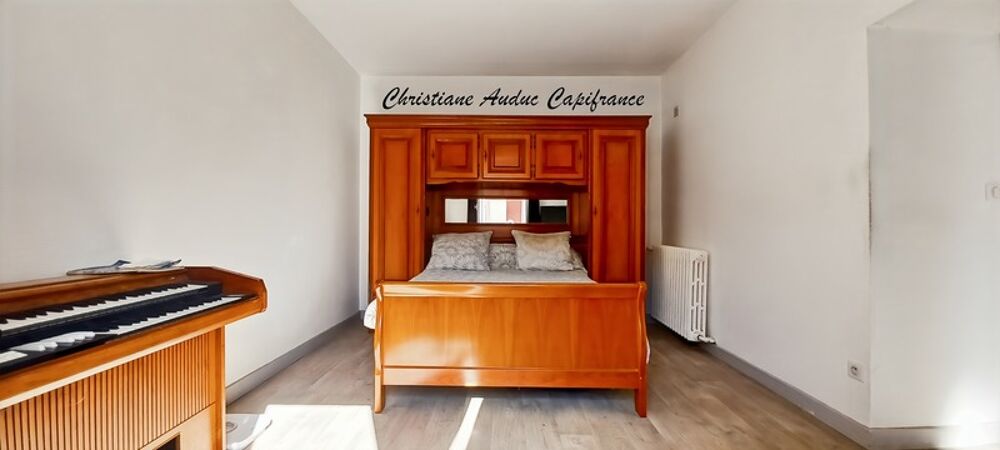 Vente Maison Saint Bonnet de Joux. Investissement locatif. Maison avec locataire en place, 3 pièces, 70 m², avec cour, sur terrain de 191 m² Saint bonnet de joux