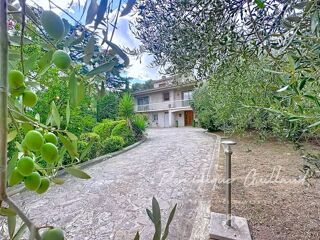  Maison  vendre 7 pices 280 m