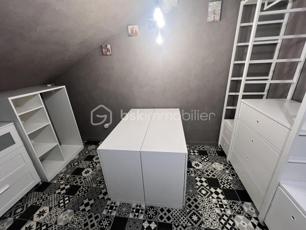 à vendre  Propriété/château Bachy (59830)