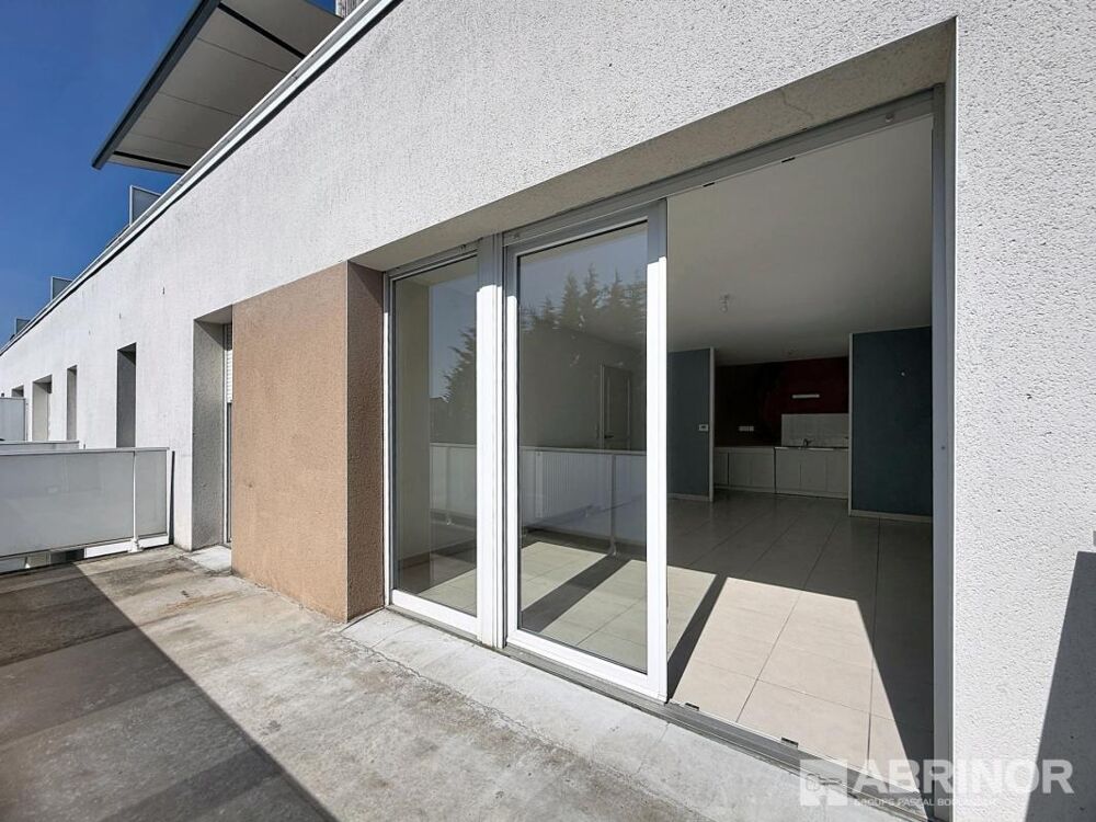 Vente Appartement Appartement de type 3 de 65.8 m² habitables - Balcon et 2 places couvertes Linselles