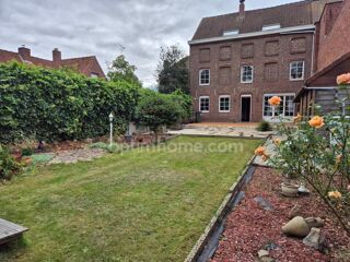 Vente Maison Maison semi mitoyenne avec jardin et garage en centre ville Bousbecque