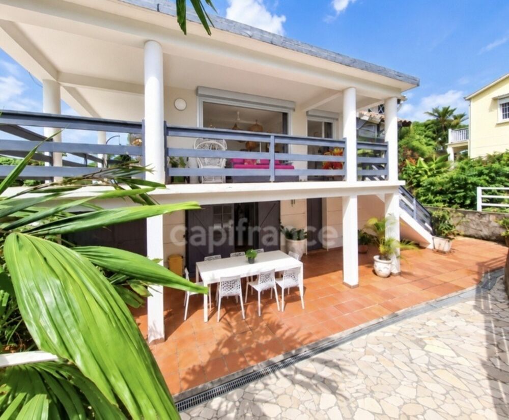 Vente Villa A vendre - Fort de France Quartier Didier -  Villa T6 avec jardin, terrasse, carbet et piscine Fort de france
