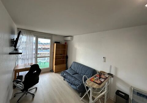   Studio balcon pour �tudiant 1 minute de St-J�r�me Appartement - 1 pi�ce(s) - 18 m�