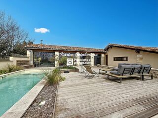  Propri�t�/ch�teau � vendre 6 pi�ces 215 m�