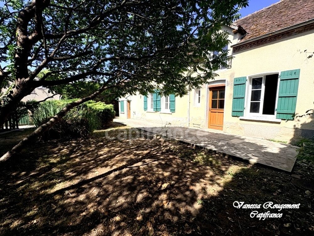 Maison familiale de 140 m² avec jardin arboré et dépendance  Poilly-sur-Tholon