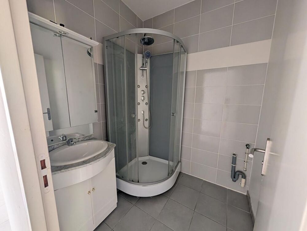 Location Appartement À louer - Charmant T2 de 40 m² à Saint-Chamas - 680 /mois Saint chamas