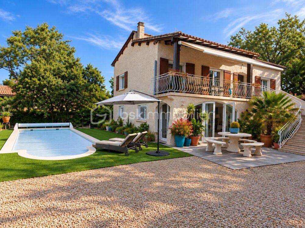 Vente Maison Maison familiale avec piscine et beaux volumes – 160 m² – Terrain 1 263 m² Bollene