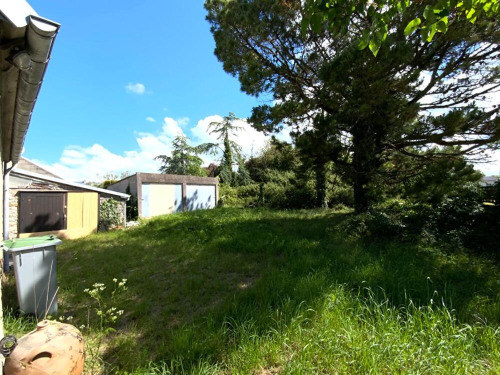 Maison en pierre à rénover 98m² + dépendance