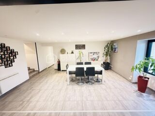  Maison  vendre 6 pices 296 m