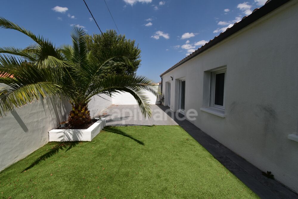 VENDEE LA BARRE DE MONTS (85) Maison à vendre 5 pièces , 3 chambres , 366 m² terrain clos, 93 m² garage, proche NOIRMOUTIER