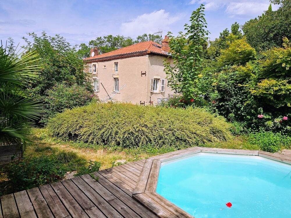 Maison 176 m² habitables - jardin - cour - grange CHAURIAT (63)