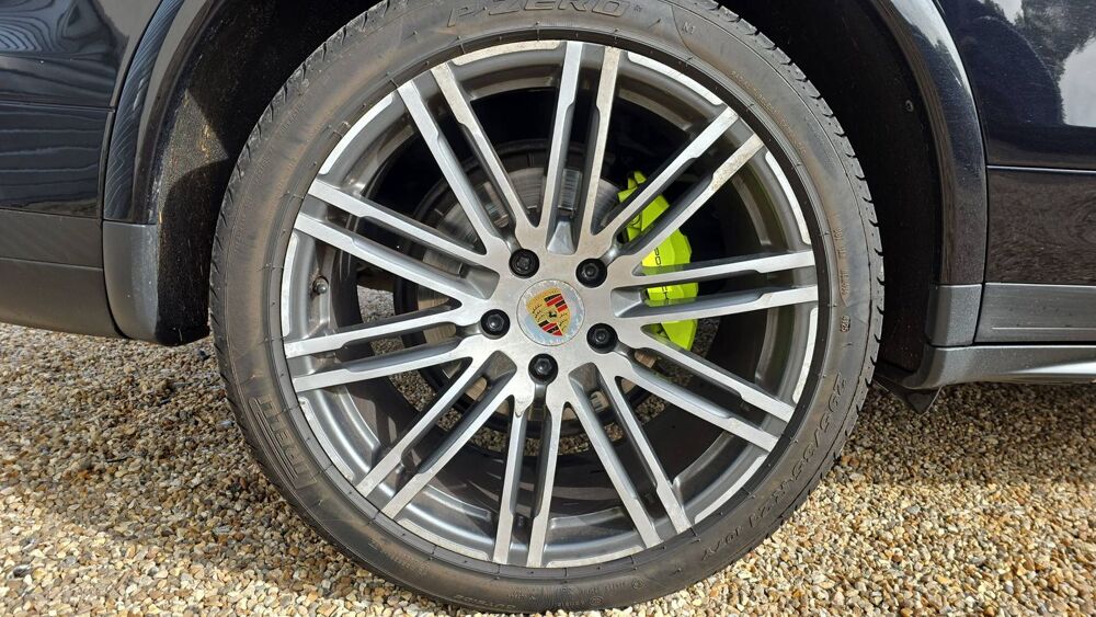 Cayenne 3.0 416 e-Hybrid 4x4 Tiptonic 8 Platinium 2017 occasion 27140 Gisors