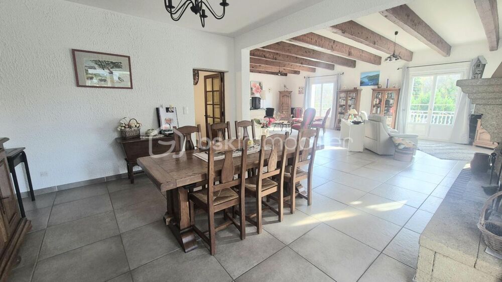 � vendre  Propri�t�/ch�teau Signes (83870)