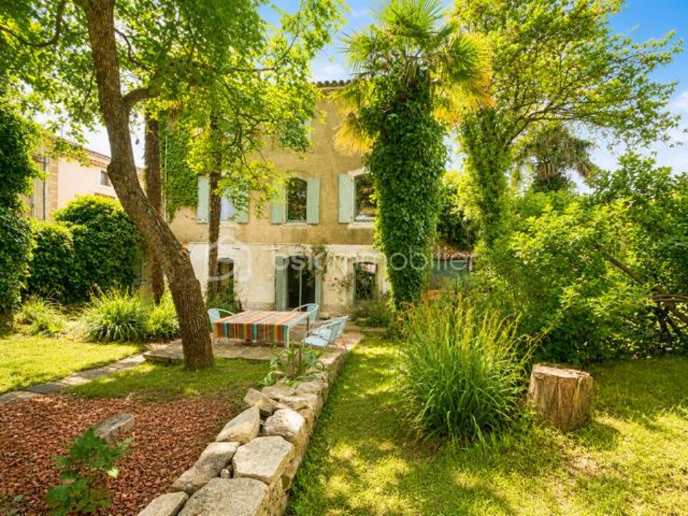 MAISON - PARC - PISCINE