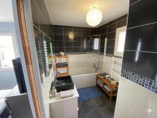 Villa à vendre 6 pièces 140 m²