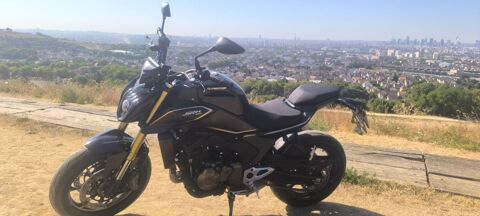 Moto Moto 2025 occasion Ermont 95120
