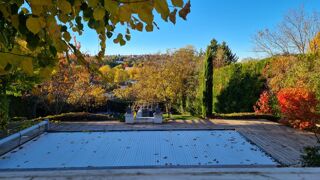  Propri�t�/ch�teau � vendre 8 pi�ces 275 m�