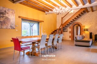 Maison à vendre 10 pièces 367 m²