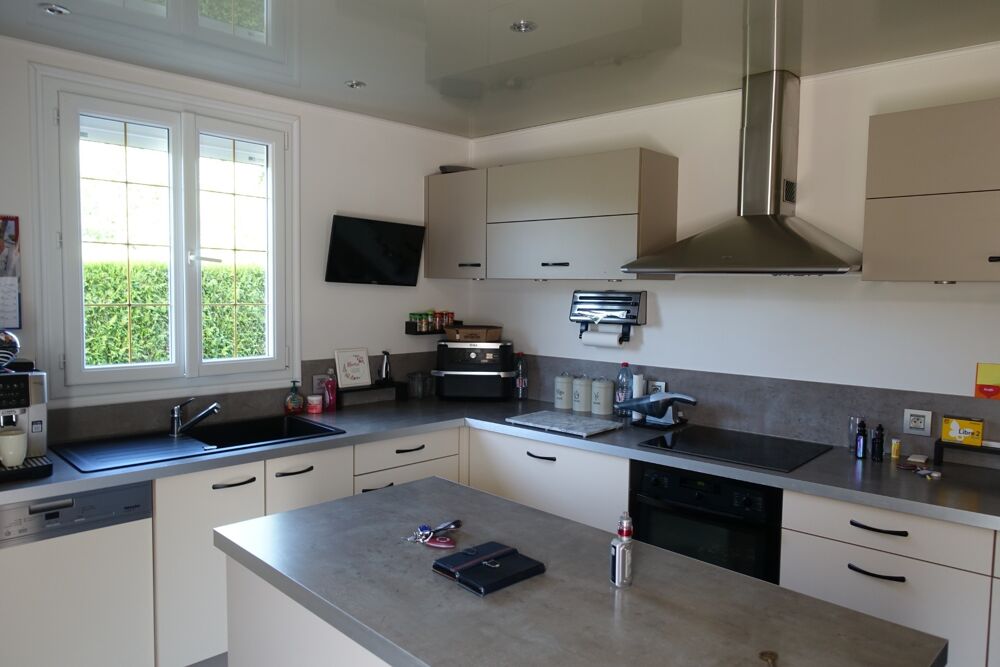 Vente Maison Maison à vendre 5 pièces LILLEBONNE (76) Lillebonne