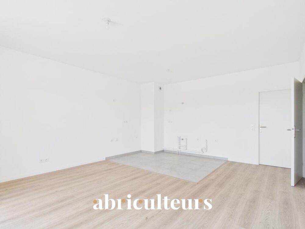 Appartement 5 pièces 91 m²  4 chambres, 2 terrasses, 2 parkings  Colombes - Allée Françoise Héritier