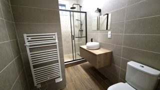  Immeuble à vendre 7 pièces 146 m²
