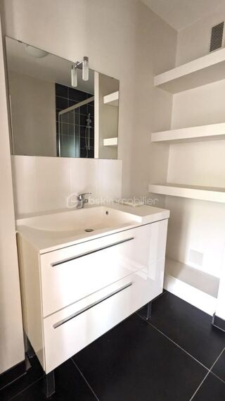  Appartement  vendre 4 pices 67 m