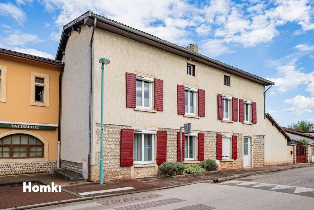 Vente Maison MAGNIFIQUE MAISON DE VILLAGE T7 DE 176M2 AVEC COUR, CARPORT ET GARAGE – 01150 BLYES Blyes