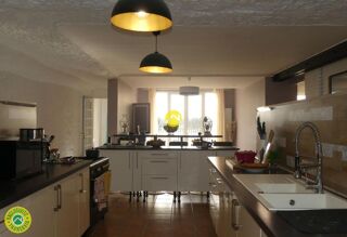  Maison � vendre 8 pi�ces 220 m�