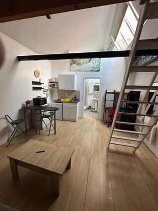  Appartement à louer 1 pièce 32 m²