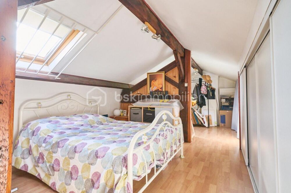 Maison Mitoyenne à Vendre - Quartier de Claret