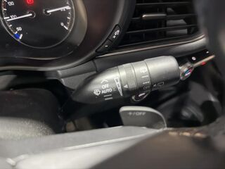 Mazda3 IV Hatchback Phase 2 2.0 e-SkyActiv-X 16V Mild Hybrid 186 cv 2023 occasion 85190 Venansault