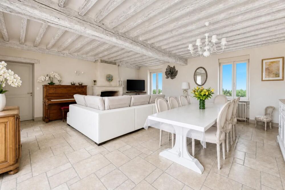 Vente Maison Maison de caractère de 7 pièces de 186 m² à Chécy Checy