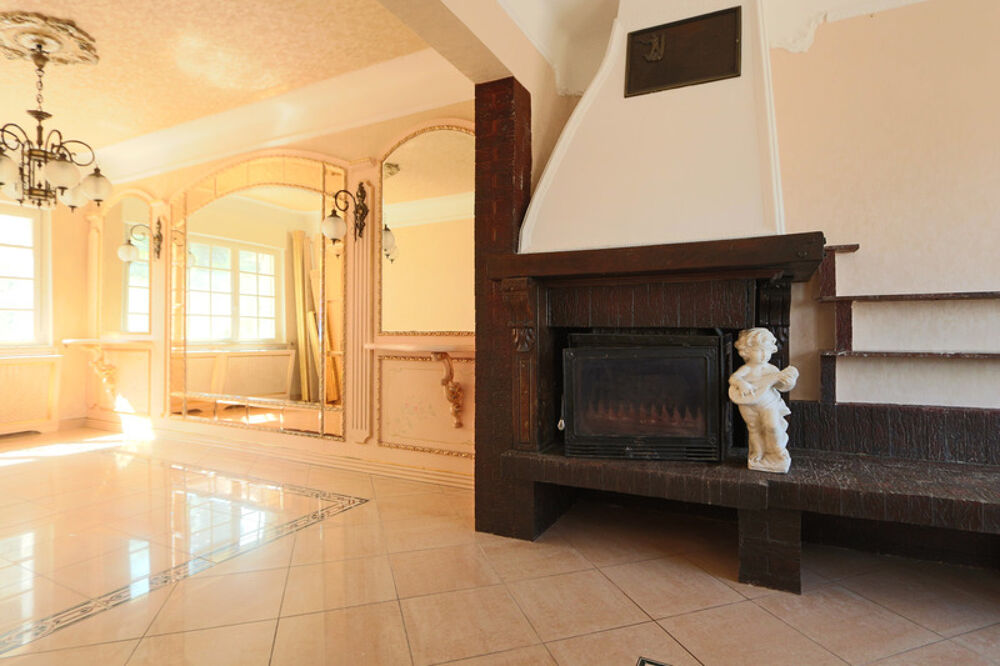 Maison de caractère  223 m² habitables  Terrasse 60 m² et double garage
