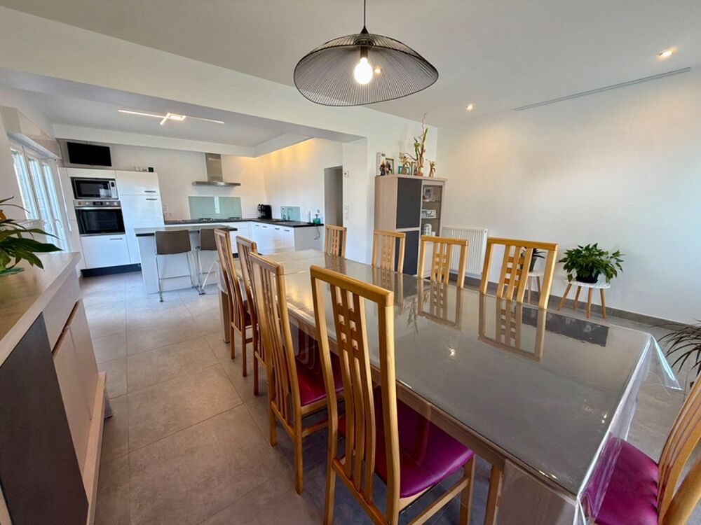 Maison à vendre 7 pièces (56)