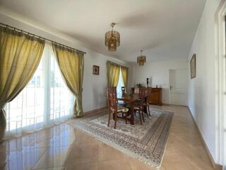  Maison � vendre 9 pi�ces 270 m�