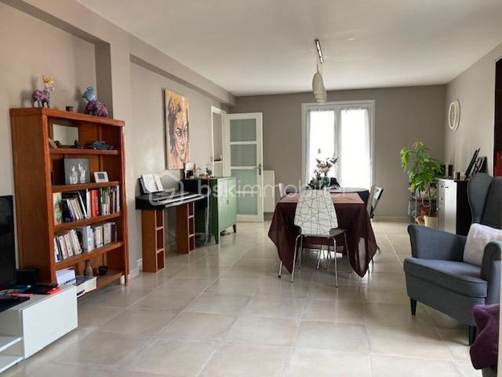Vente Maison Pavillon plain-pied sur terrain à proximité , gare, commerces , écoles Noyal sur vilaine