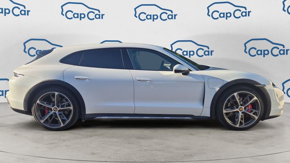 Taycan Cross Turismo 93,4 kWh 571 4s Performance Plus - Entretien c 2021 occasion 63000 Clermont Ferrand