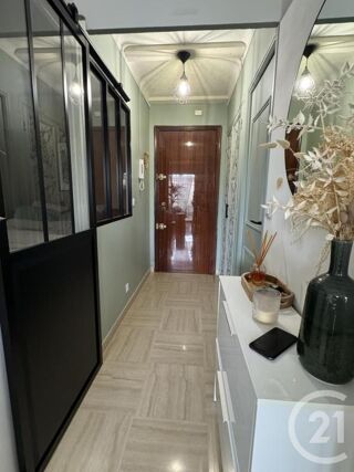  Appartement à louer 1 pièce 30 m²