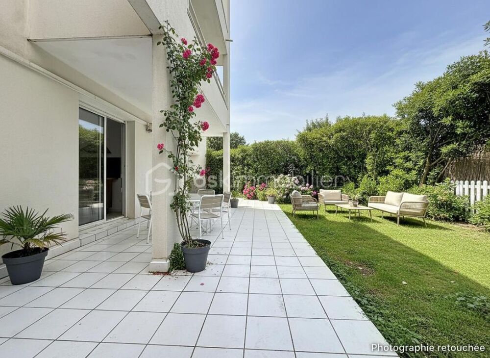 APPARTEMENT 2 PIÈCES DE 59 m2 AVEC JARDIN DE 130 m2 + PARKING ET CAVE